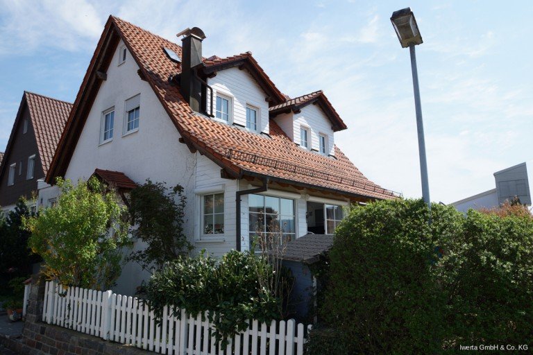 Hausansicht Urbach Einfamilienhaus Willkommen in Ihrem heimeligen neuen Zuhause