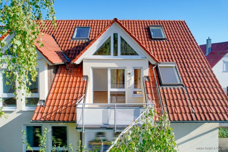 Geb�udeansicht Winnenden Maisonettewohnung �ber den D�chern Winnendens - Bald wohnen Sie ganz oben!