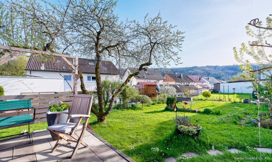 Garten Zweifamilienhaus Pl�derhausen