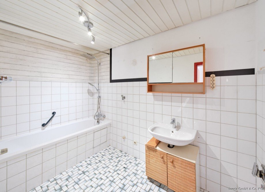 Badezimmer Dachgeschosswohnung Stuttgart / M�hlhausen