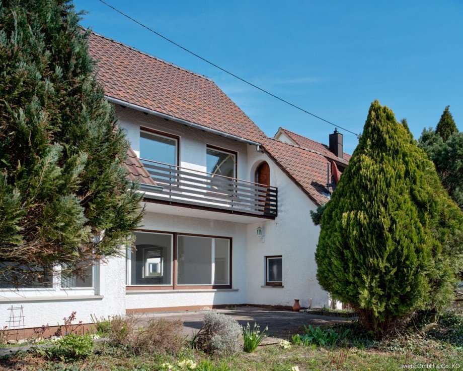Blick zur Terrasse Einfamilienhaus Urbach