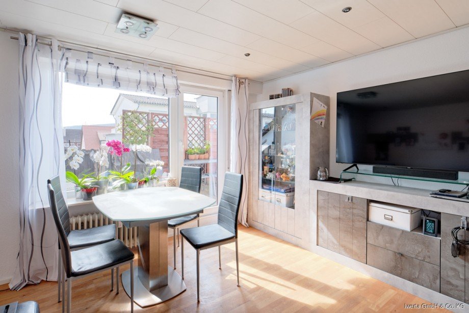 Wohn-Esszimmer Dachgeschosswohnung Kernen im Remstal