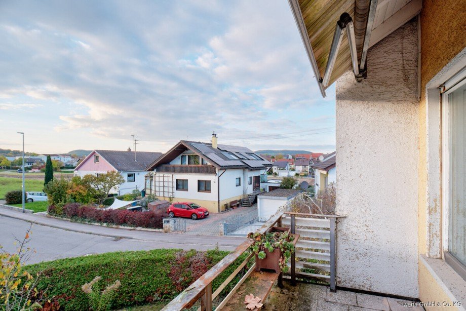 Ausblick Balkon OG Zweifamilienhaus Sersheim