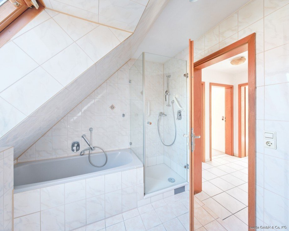 Badezimmer Doppelhaush�lfte Schorndorf