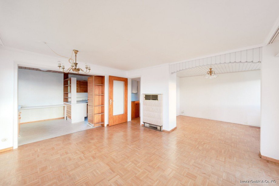 Wohn- und Essbereich OG Zweifamilienhaus Sersheim