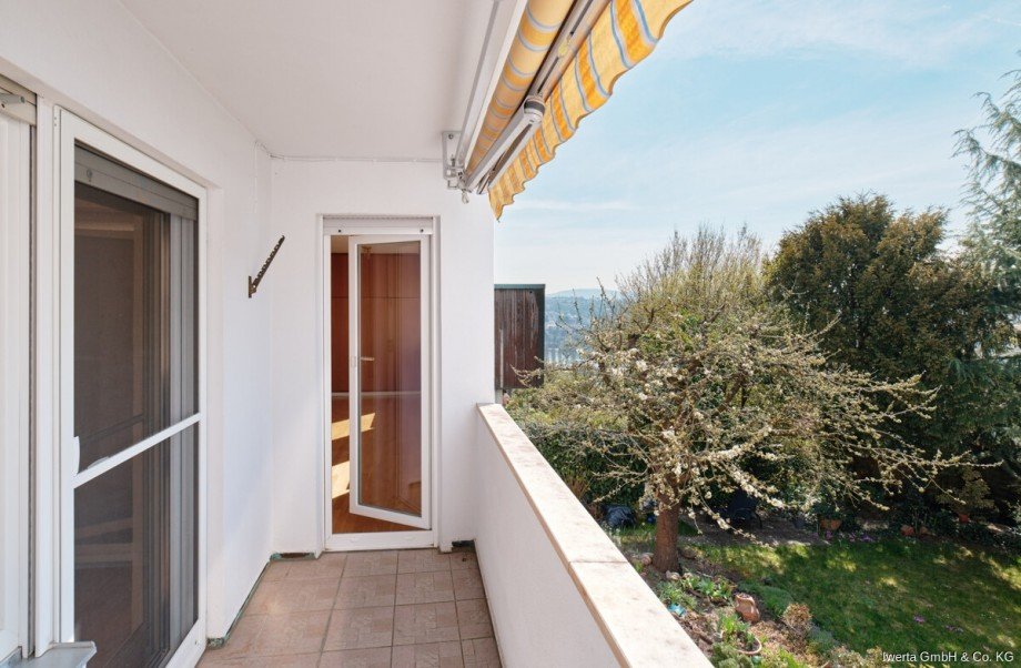 Blick vom Balkon Doppelhaush�lfte Stuttgart