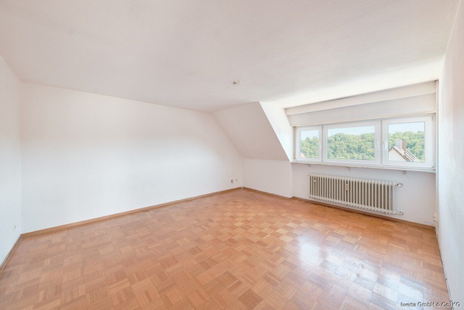 Schlafzimmer Dachgeschosswohnung Stuttgart / M�hlhausen