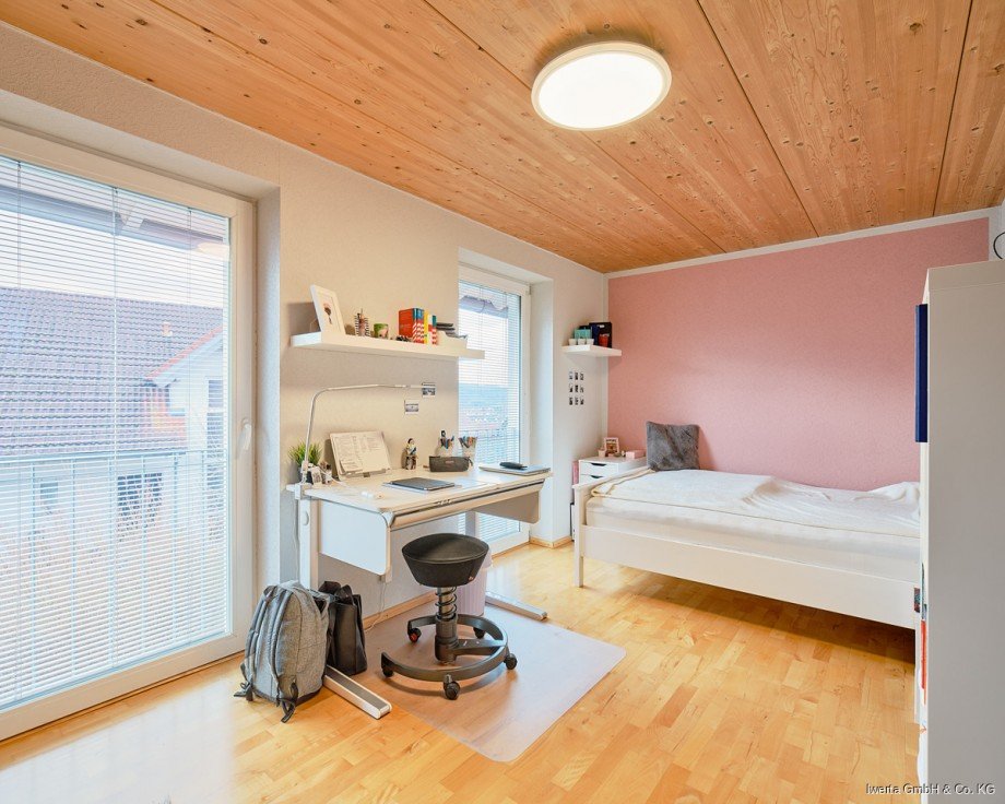 Kinderzimmer OG Reihenendhaus Urbach