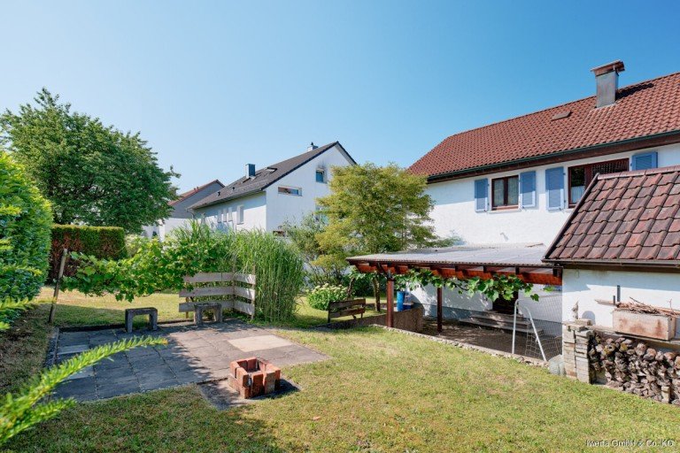 Garten Pl�derhausen Zweifamilienhaus Viele M�glichkeiten - ein Traumgarten!