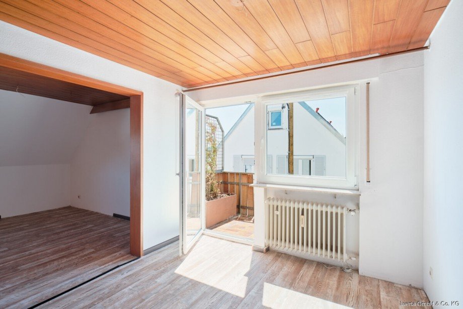 Balkonzugang Dachgeschosswohnung Stuttgart / M�hlhausen