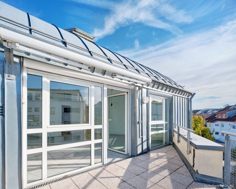 Balkon Wohnzimmer Schorndorf Dachgeschosswohnung Liegt am Stadtpark und an Ihnen - Sonnig o Gro� o Betreut