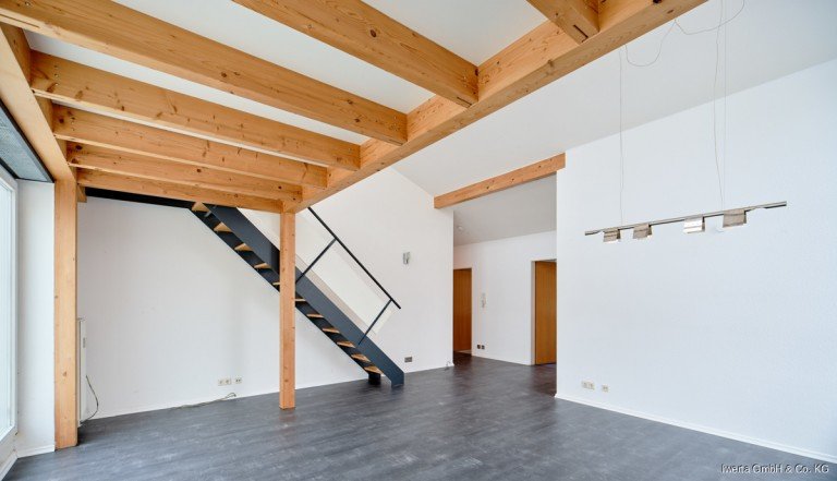 Wohn-Essbereich Winterbach Dachgeschosswohnung Wohn(t)raum auf 2 Ebenen
