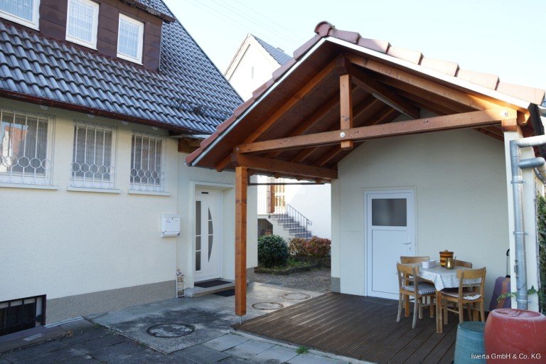 Ger�teschuppen Urbach Zweifamilienhaus Freistehend, in sonniger Lage das ganze Jahr
