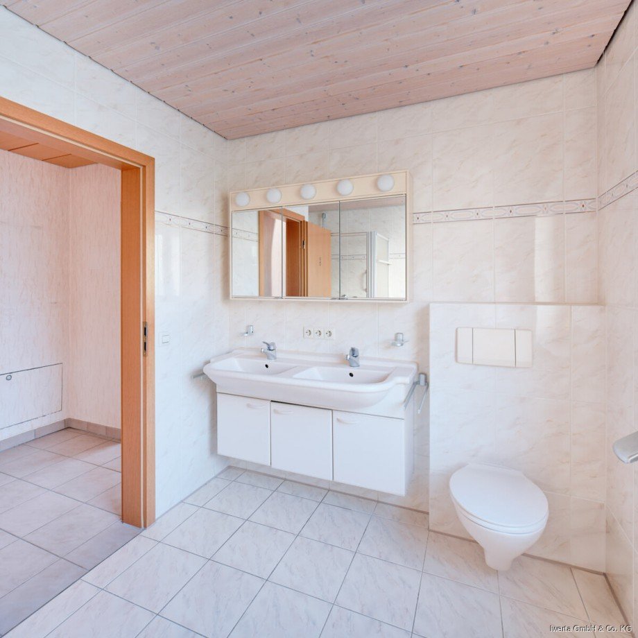 Badezimmer EG Einfamilienhaus Remshalden