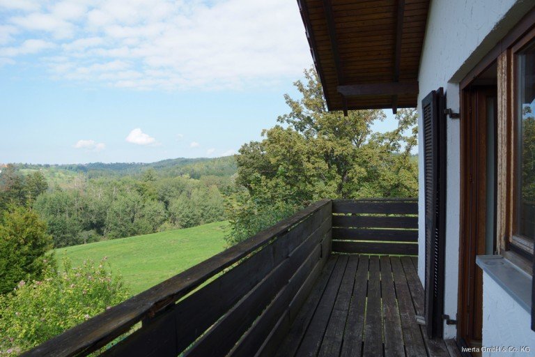 Blick vom Balkon Adelberg Einfamilienhaus Klein und fein - mit herrlichem Panoramablick