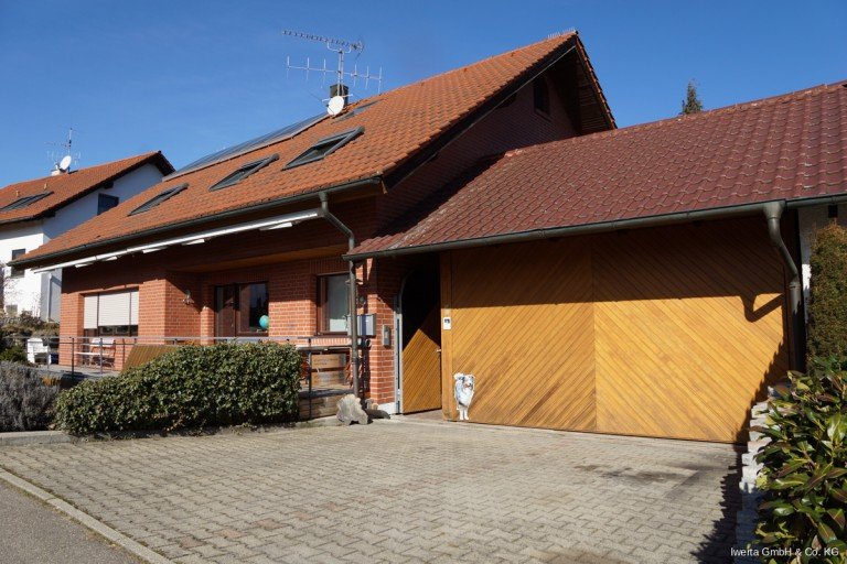 Hausansicht Berglen Zweifamilienhaus Ein Haus zum Wohlf�hlen in top Lage