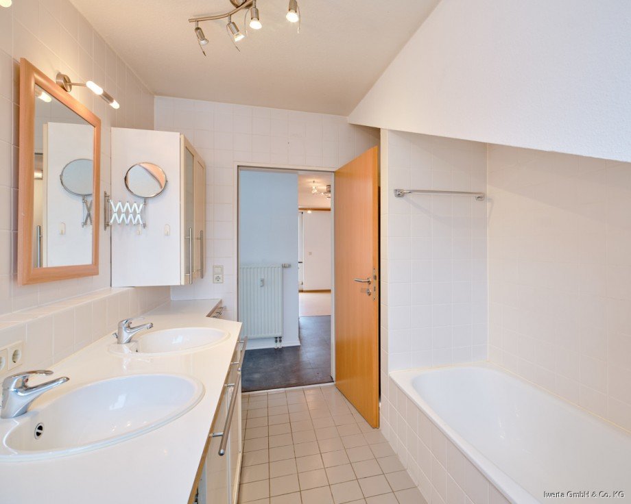 Badezimmer Dachgeschosswohnung Winterbach