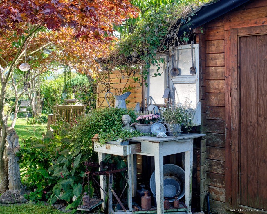 Impression Garten Zweifamilienhaus Alth�tte