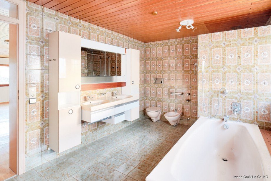 Badezimmer OG Zweifamilienhaus Sersheim