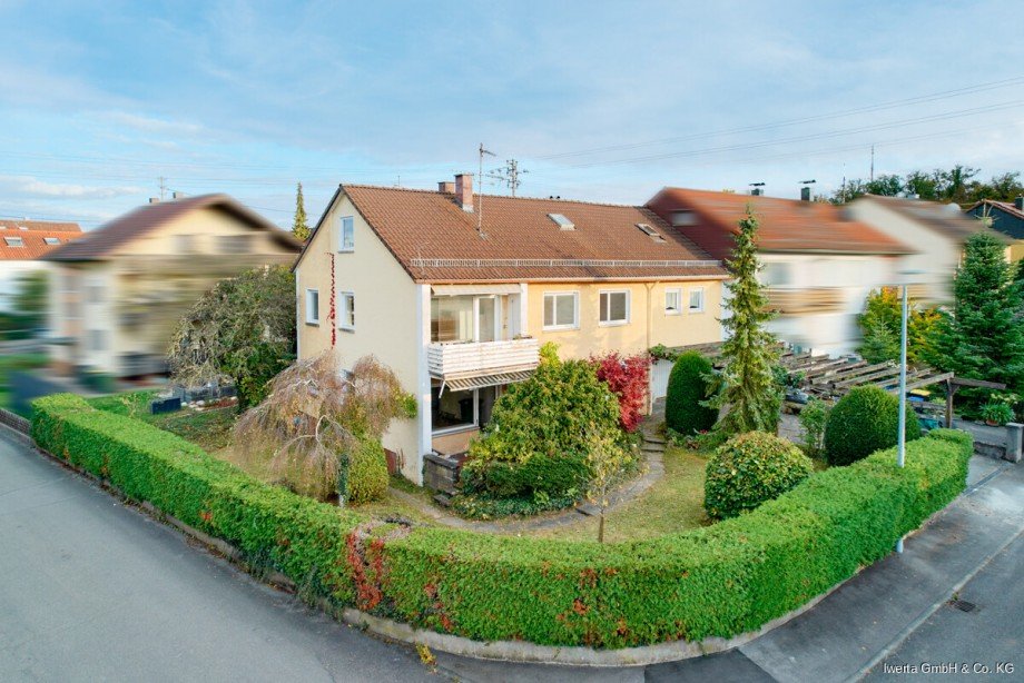 Geb�udeansicht Zweifamilienhaus Sersheim
